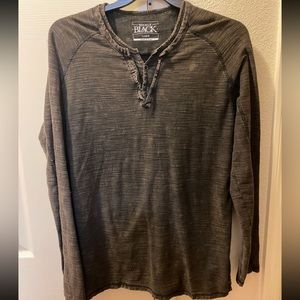 Buckle brand, Black distressed Long Sleeve